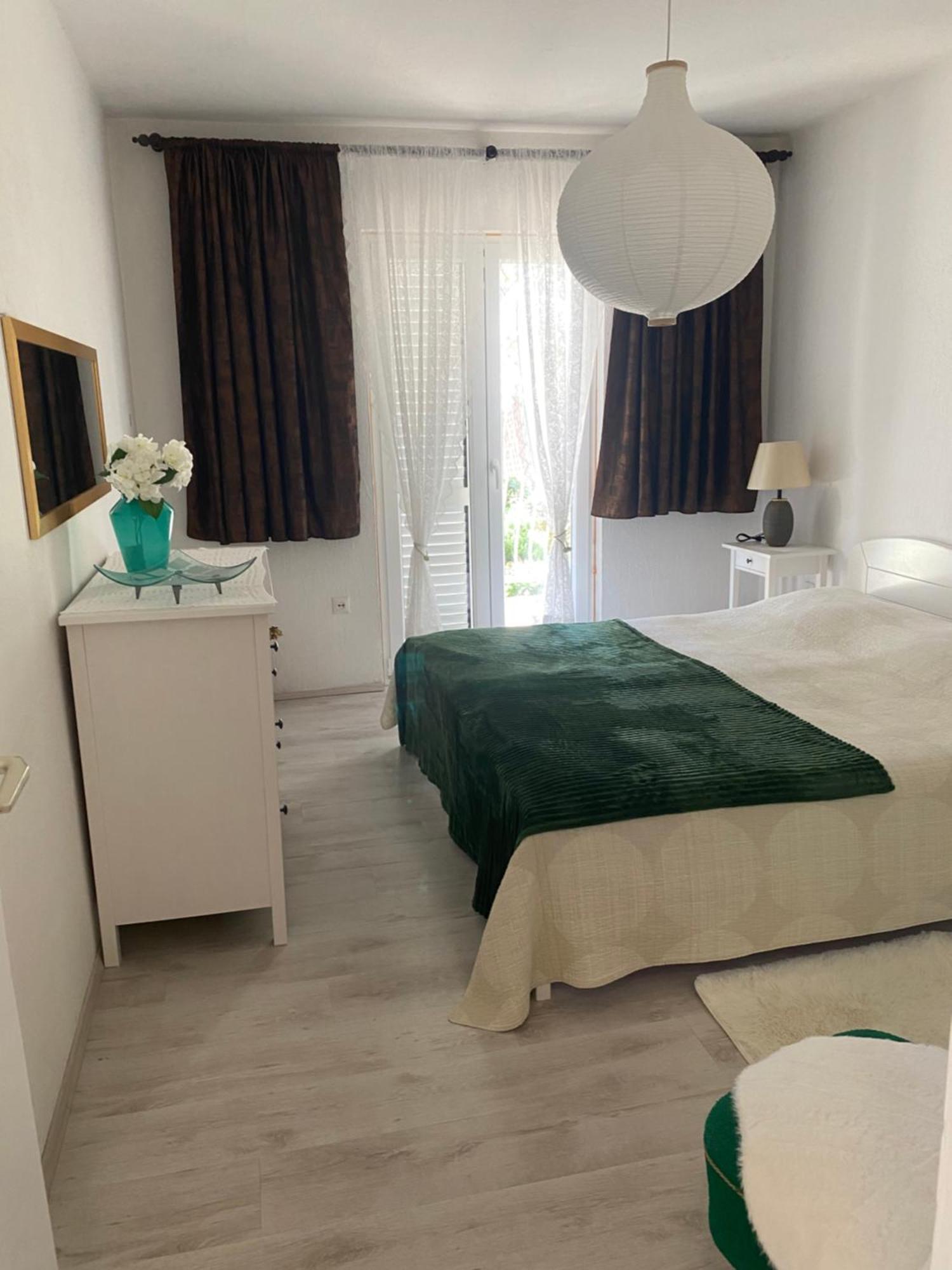 Apartmani Kate Stari Grad  Exterior photo